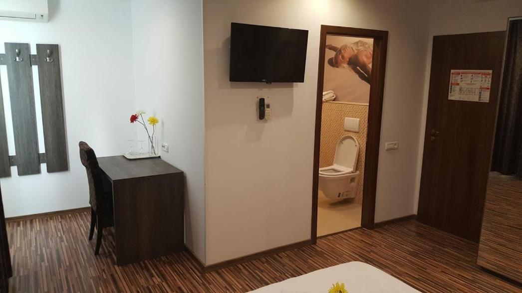 Hotel Viva 普洛耶什蒂 外观 照片